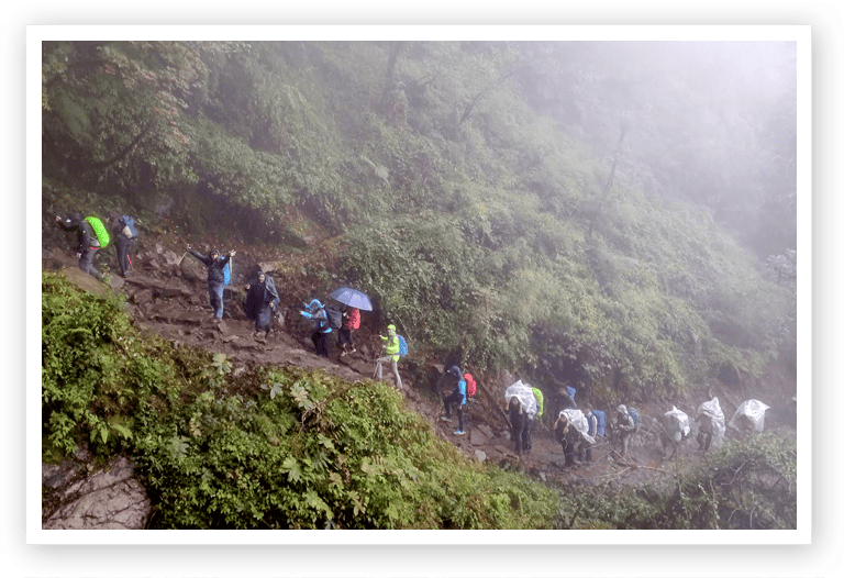 trekking de montaña vivkasguies